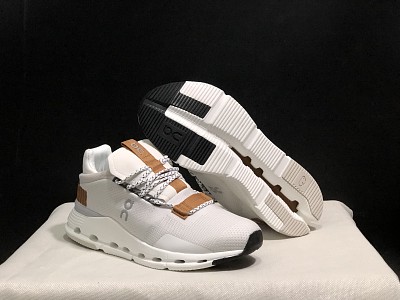 On Cloud Shoes-013